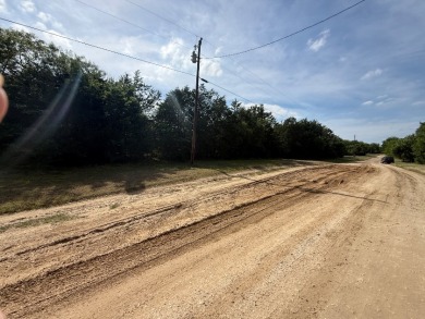 Off Water Lot! No HOA, Minimum Restrictions at RC Lake! - photo 26