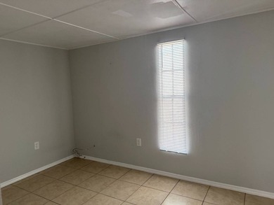 FAMILY PARK/ 3 BED/2BATHS/REMODELED!!LOT FEE $900 MONTHLY !! - photo 8