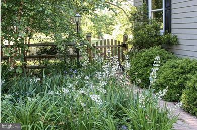 Nestled on Peachblossom Creek in Easton is a property that won't - photo 18