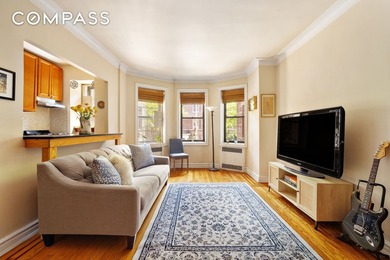 Classic prewar charm and generous proportions come together in - photo 3