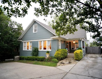 Charming opportunity in Highland Park on a rare 50 x 180 deep - photo 1