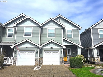 Rare opportunity! Stunning lakefront townhome in a secure gated - photo 1