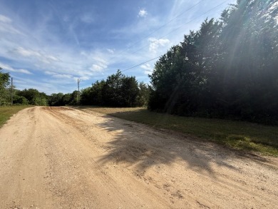 Off Water Lot! No HOA, Minimum Restrictions at RC Lake! - photo 15