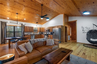 Welcome to your own private oasis nestled in the Ozark Mountains - photo 7
