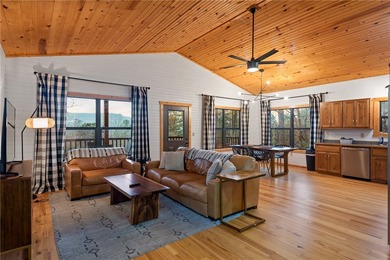 Welcome to your own private oasis nestled in the Ozark Mountains - photo 8