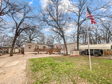 Lake Home For Sale in Gordonville, Texas