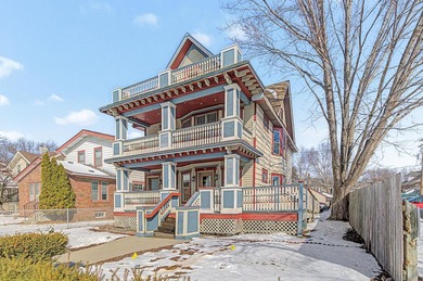 Prime mixed-use commercial duplex on Grand Avenue offering - photo 1