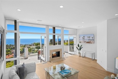 Retreat to a private world of luxury and breathtaking ocean and - photo 4