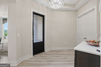 Discover your dream home with breathtaking panoramic long-range - photo 11