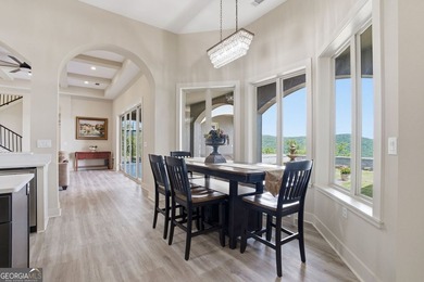 Discover your dream home with breathtaking panoramic long-range - photo 12