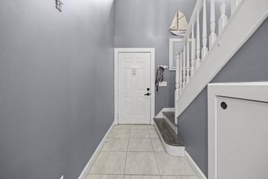 Beautifully updated townhome in the gated community of Discover - photo 13