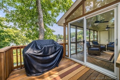 Immaculate and beautifully updated 2-bedroom, 2-bath furnished - photo 14