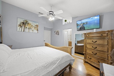 Beautifully updated townhome in the gated community of Discover - photo 15