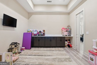 Discover your dream home with breathtaking panoramic long-range - photo 30