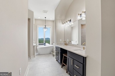 Discover your dream home with breathtaking panoramic long-range - photo 34