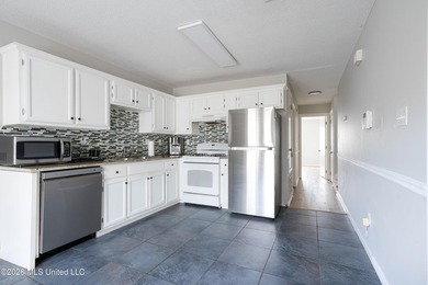 Welcome to 12375 Windward Circle in the Windsong subdivision of - photo 6