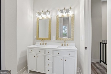 Discover your dream home with breathtaking panoramic long-range - photo 38