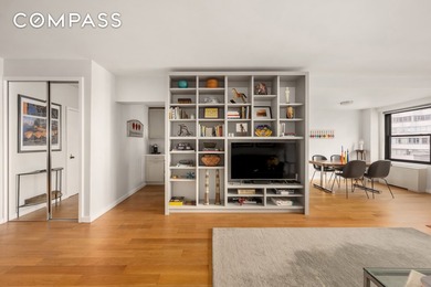Residence 16K at the highly sought-after, full-service Harridge - photo 3