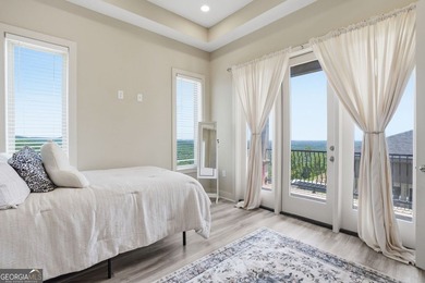 Discover your dream home with breathtaking panoramic long-range - photo 44