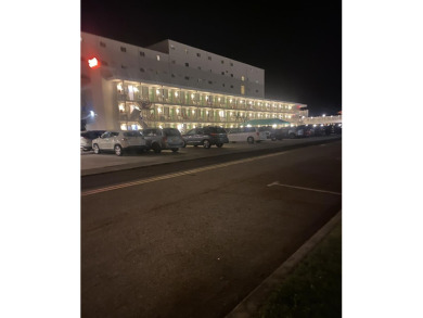 The Sand Dune Motel located on a full city block with - photo 5