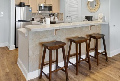 GREAT NEW PRICE!!! TWO-BEDROOM THREE BATH, LOCK-OUT STUDIO ON - photo 8