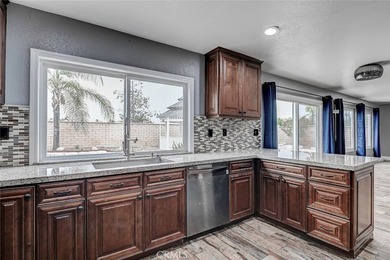 Welcome to your BEAUTIFUL 4 Bedroom, 3 Bath - SOLAR HEATED, POOL - photo 12