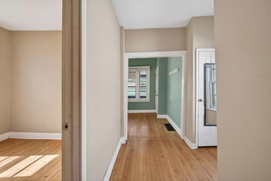 Well cared for triplex in the heart of NE Mpls. Walk to Boom - photo 12