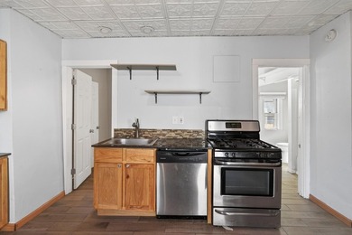Well cared for triplex in the heart of NE Mpls. Walk to Boom - photo 17