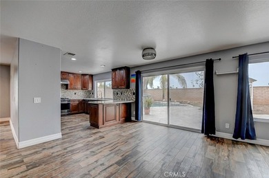Welcome to your BEAUTIFUL 4 Bedroom, 3 Bath - SOLAR HEATED, POOL - photo 18