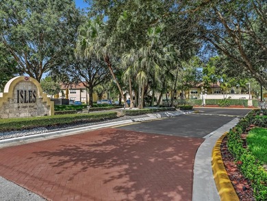 Location, location, location! This spacious and bright - photo 18