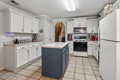 Lewisburg Schools!! Welcome to this charming 3-bedroom - photo 10