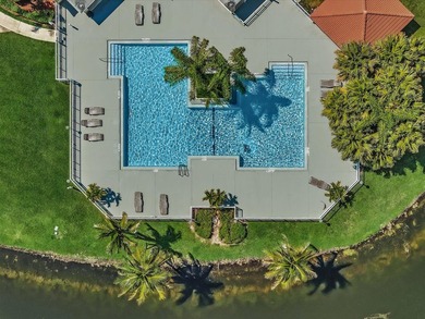 Location, location, location! This spacious and bright - photo 21