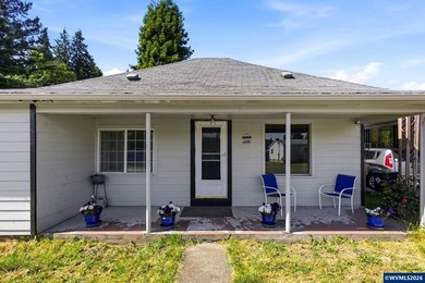 At sales price, NEW ROOF WILL BE INSTALLED PLUS $9000 IN CLOSING - photo 4