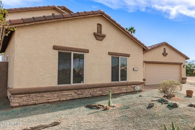 BIG PRICE REDUCTION---GORGEOUS WATERFRONT HOME on a cul-de-sac - photo 4