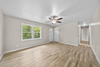 'Boat in the water in under 5 minutes. This move-in-ready - photo 7