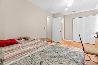Welcome to The Hamptons! This charming 2-story home offers 3 - photo 16
