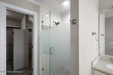 *QUALIFIES FOR USDA $0 DOWN* Welcome to this stunning 3-bedroom - photo 18