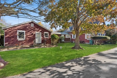 Located in the heart of the Estate Section, 201 Herrick Road - photo 24