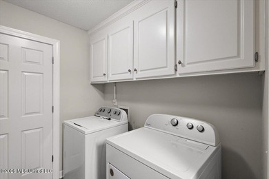 *QUALIFIES FOR USDA $0 DOWN* Welcome to this stunning 3-bedroom - photo 26