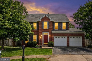 One of the kind, BRICK-FRONT tucked away in the peacful cul-de - photo 38