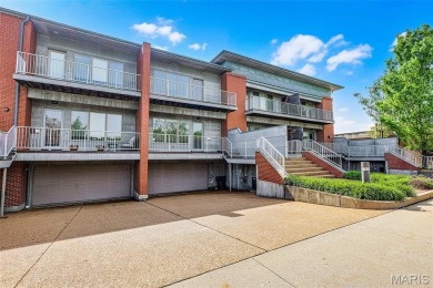 Lake Condo For Sale in Saint Louis, Missouri