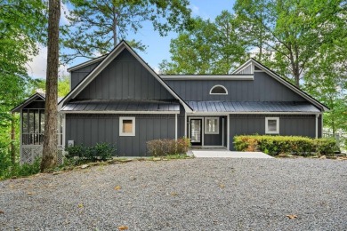 Smith Lake - This fully furnished, beautifully updated home - Lake Home For Sale in Jasper, Alabama