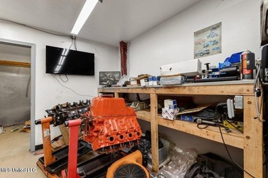 Main Street Machine Building is for Sale. Owner is selling - photo 11