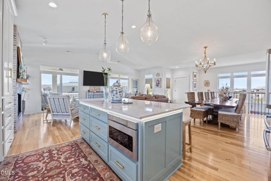 Welcome to your dream coastal retreat. This isn't just a house - photo 11