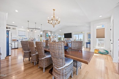 Welcome to your dream coastal retreat. This isn't just a house - photo 12