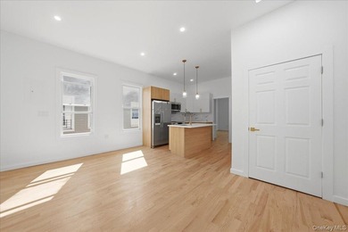 Fully renovated legal 2-family home in the Westchester Square - photo 16