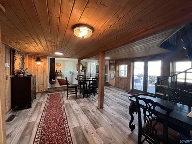 Welcome to scenic Weiss Lake! This beautifully renovated home - photo 20