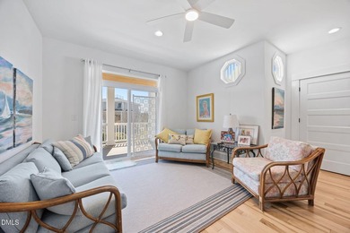 Welcome to your dream coastal retreat. This isn't just a house - photo 26
