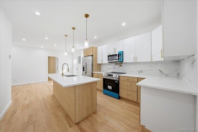 Fully renovated legal 2-family home in the Westchester Square - photo 32