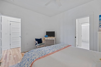 Welcome to your dream coastal retreat. This isn't just a house - photo 33